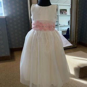 JOAN CALABRESE FLOWER GIRL/FIRST COMMUNION DRESS NWT